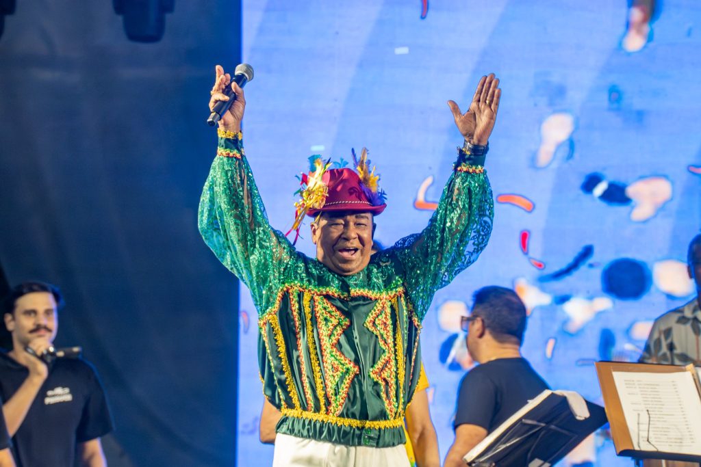 Barcarena se despede do Carnaval com uma multidão de alegria na Orla da cidade.