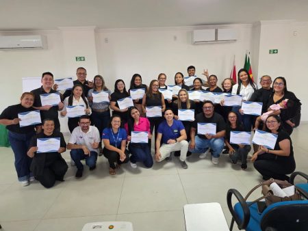 Servidores da saúde de Barcarena concluem Curso Avançado de Libras e recebem certificados