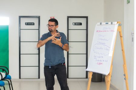 Servidores da saúde de Barcarena participam de Curso Avançado de Libras para ampliar a inclusão no atendimento