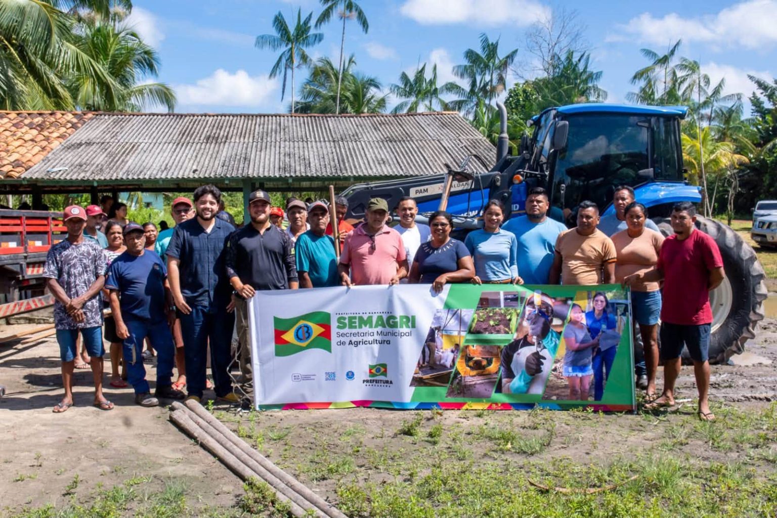 Semagri faz abertura do Programa de Preparo Mecanizado de Áreas na Comunidade Vai-Quem-Quer
