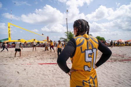 Finais de torneios movimentam as areias da Praia do Caripi no segundo domingo de julho