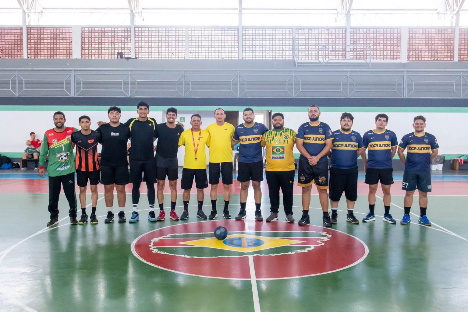 Secretaria de Esporte encerra competição de handebol no município
