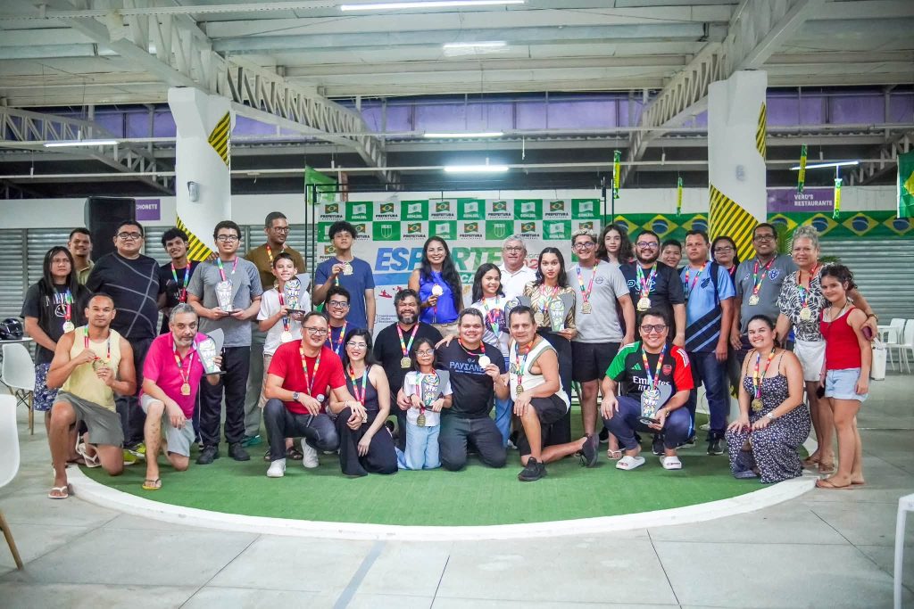 Barcarena premia os melhores do xadrez no Pará