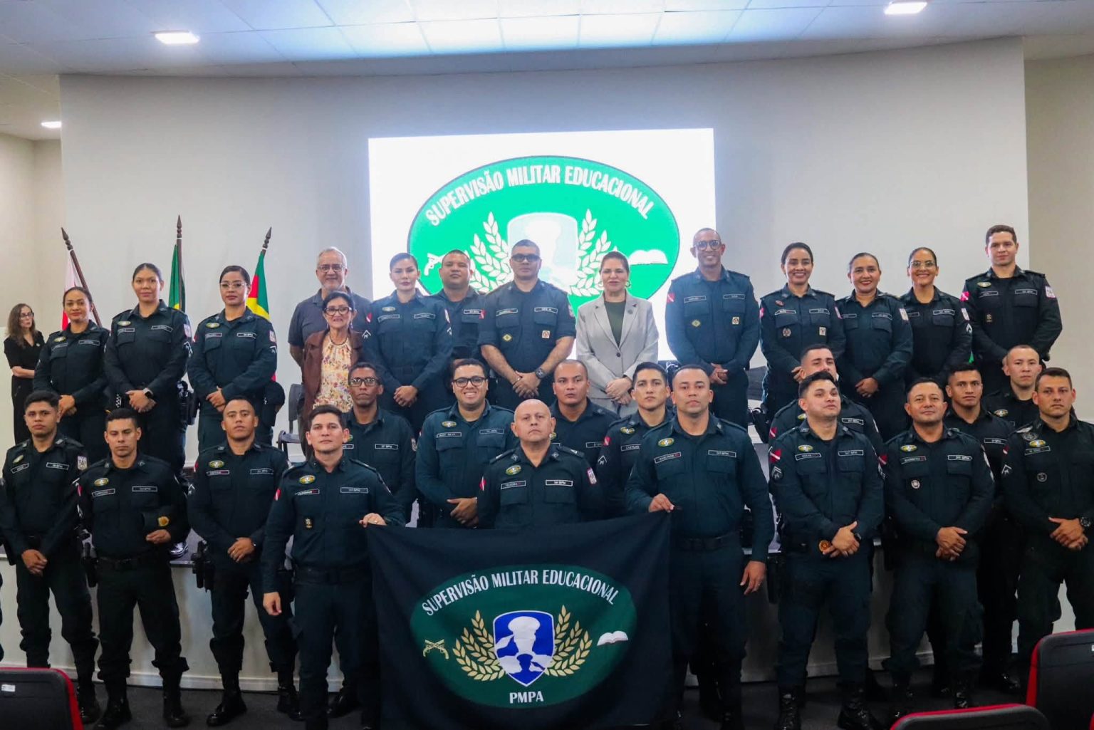 Projeto piloto de Supervisão Militar avança na escola José Humberto com formação de 24 policiais