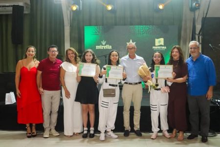 Estudantes de Barcarena são homenageadas após destaque em competição internacional de Matemática